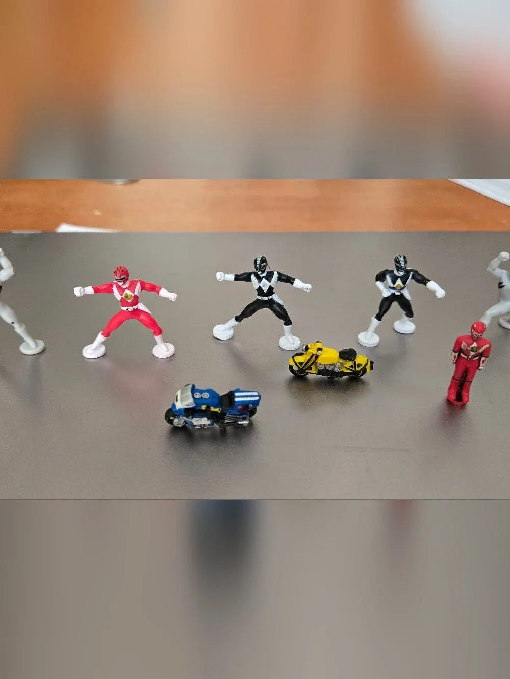 8 Power Ranger Micro Machine 4 Rangers 2 Motorcycles & 2 Evil Putty Patrol Figrs